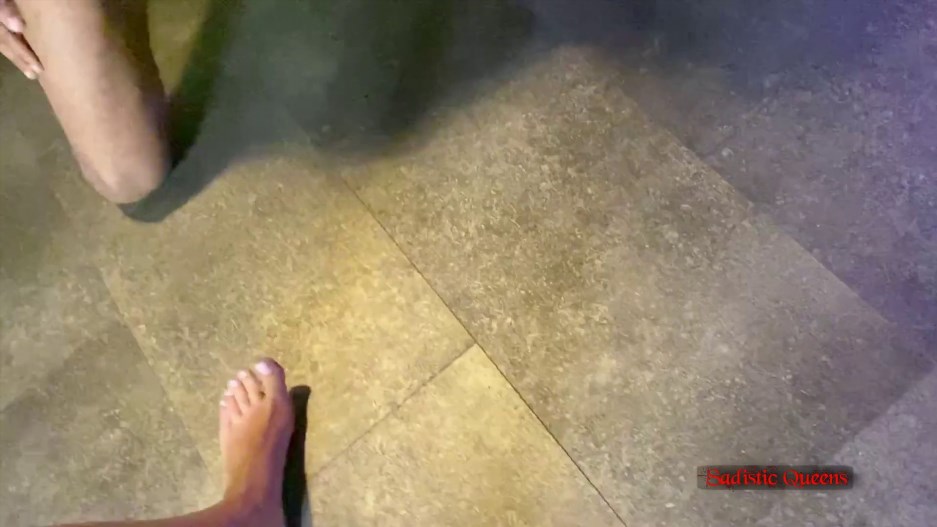 Sadistic Queens - Squishysax - Miss Rose Heels and Kali Kuntass - Masked Ballbusting